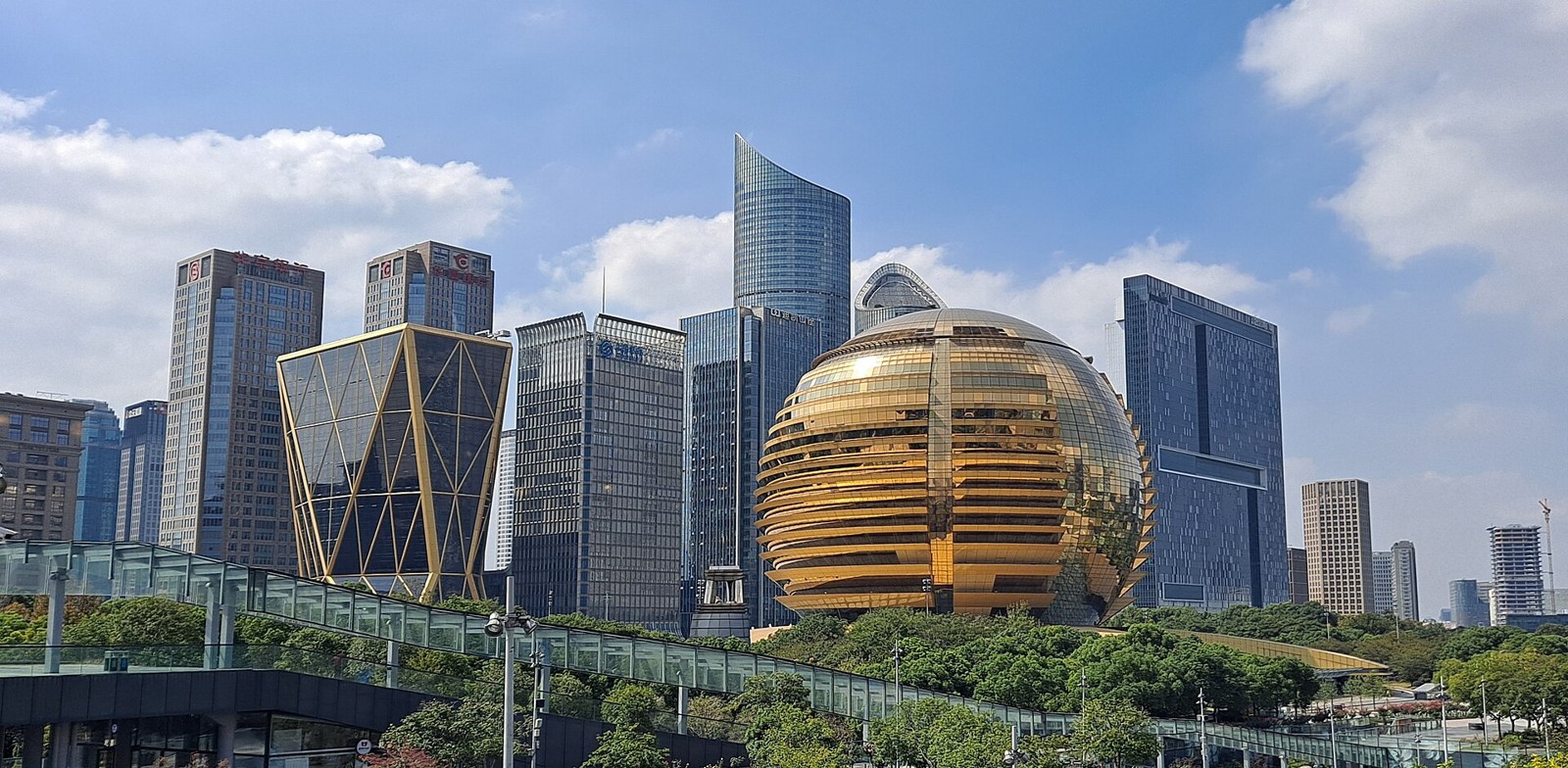 Representative city scene in Hangzhou; not a photograph of Hefang Street