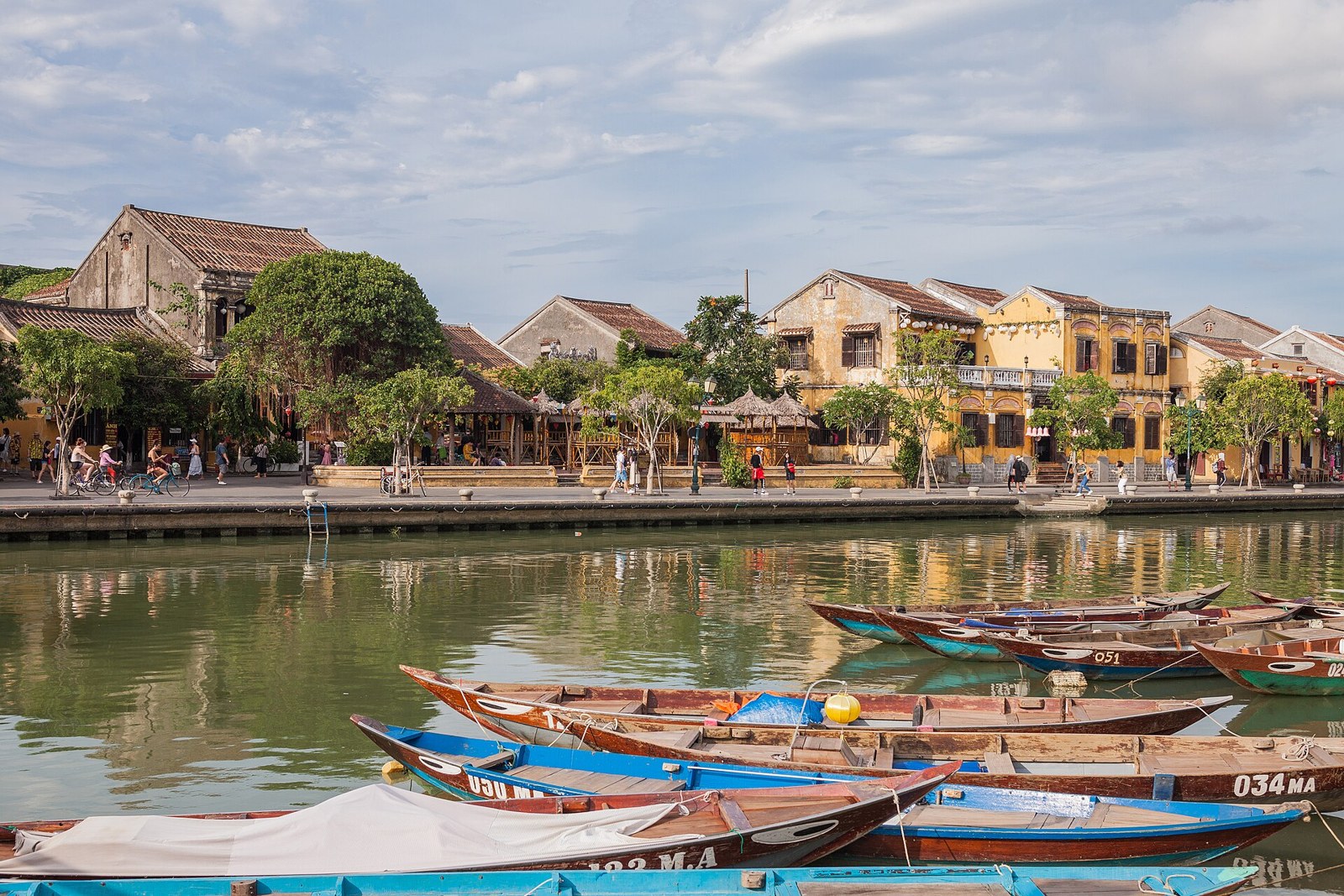 Representative city scene in Hoi An; not a photograph of An Bang Beach