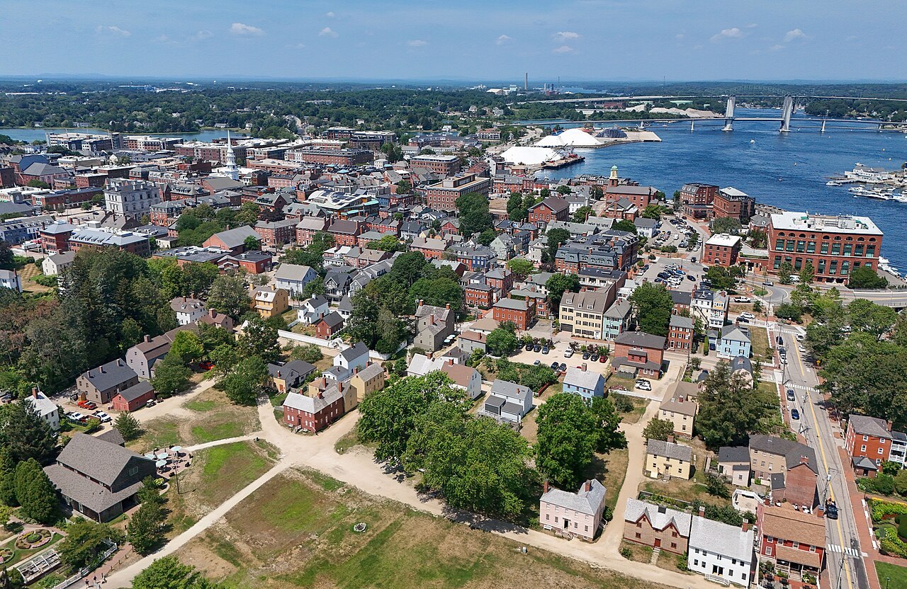 Representative Portsmouth, New Hampshire city scene; not a photograph of Strawbery Banke Museum