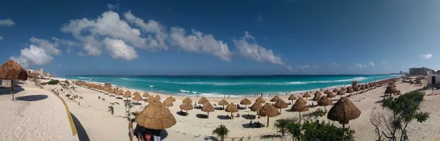 Playa Delfines