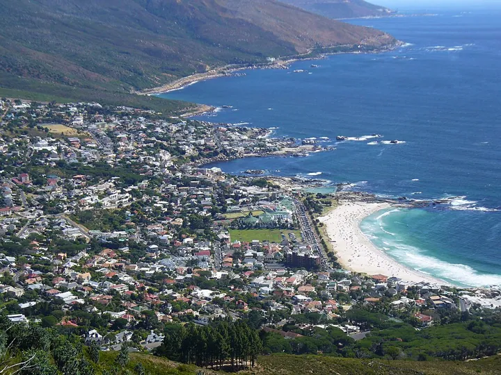 Camps Bay in Cape Town