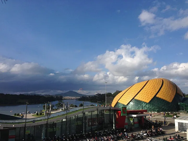 Xuan Huong Lake in Da Lat