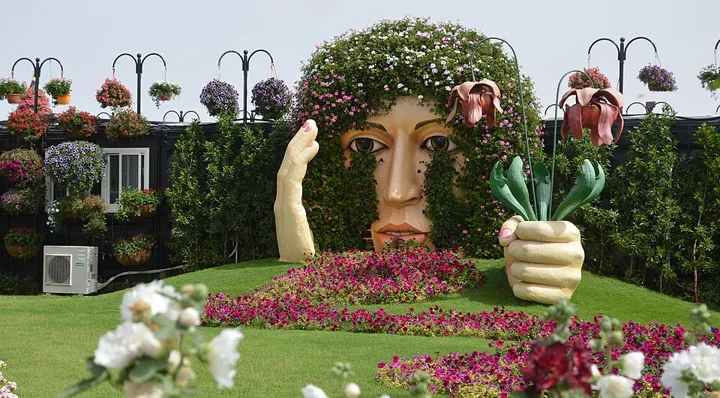Dubai Miracle Garden in Dubai