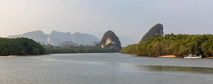 Khao Khanap Nam in Krabi