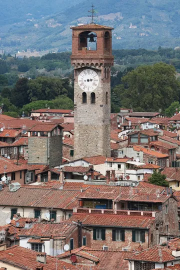 Torre delle Ore in Lucca