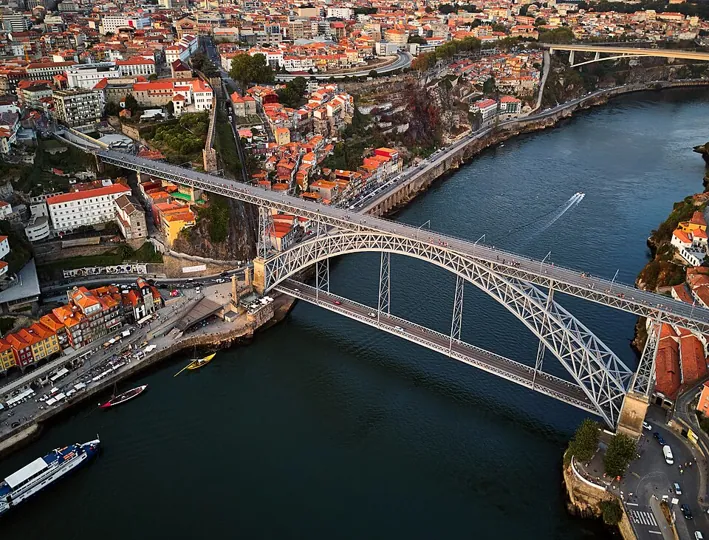 Dom Luís I Bridge in Porto